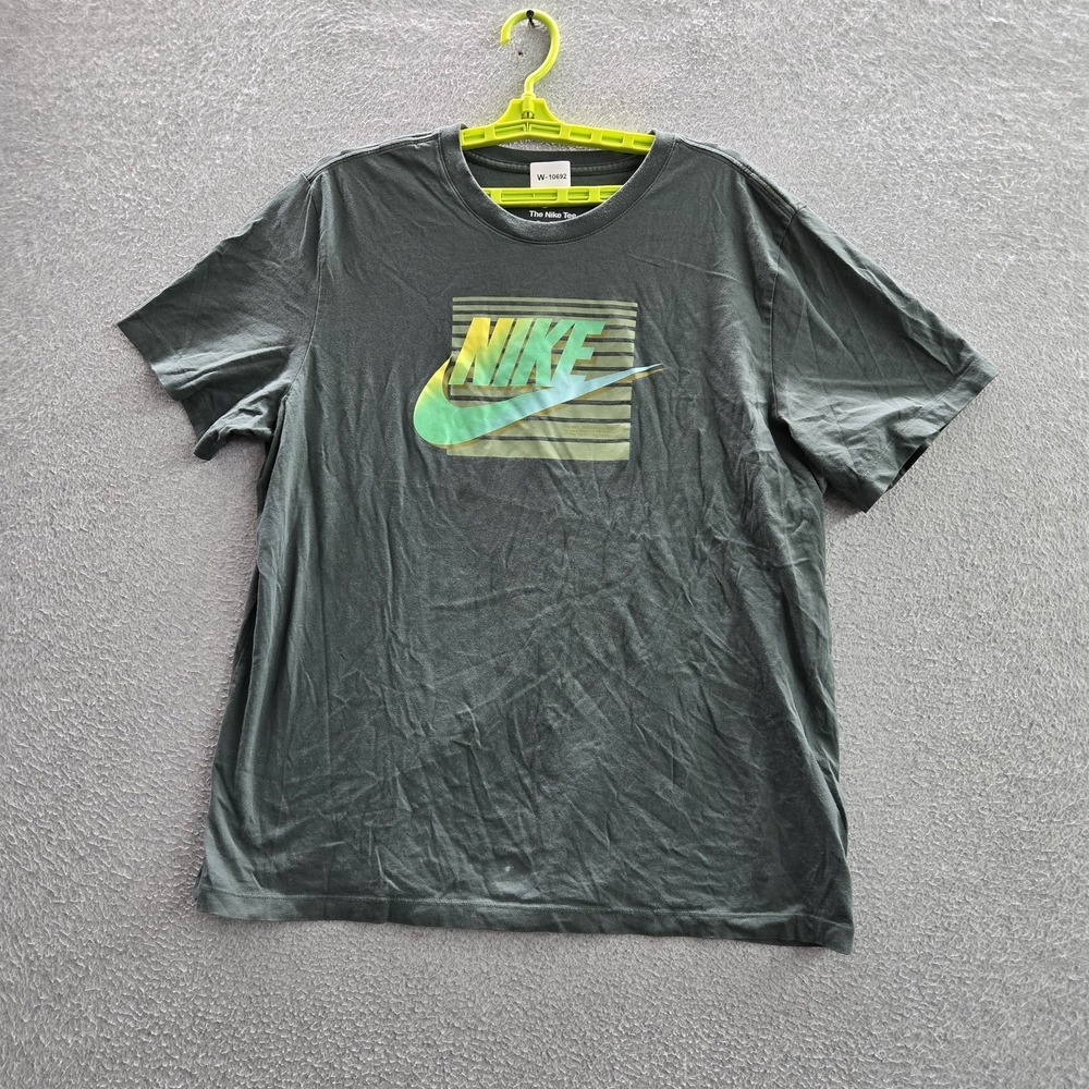 Nike Men Shirt XL Green Striped Ombre Swoosh Logo Graphic Print Short Sleeve